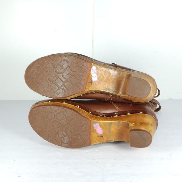 UGG Women's Lynnea US 7 Fold Over Leather Brown Shearling Cuff Clog Boot - Picture 11 of 16